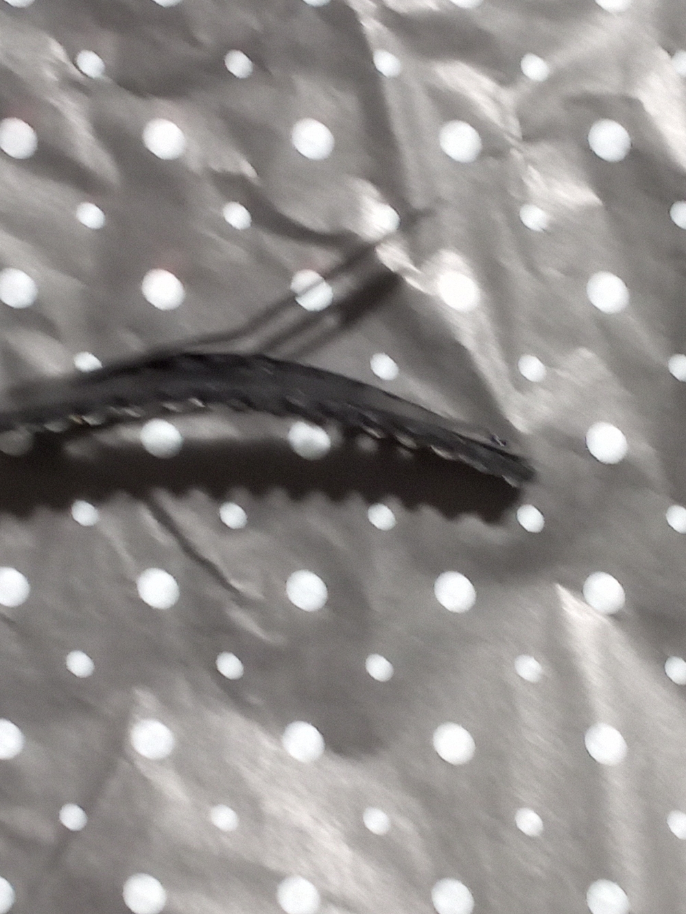 Crystal-Embellished Teardrop Hair Clip - Silver Sparkle - Picture 9 of 13